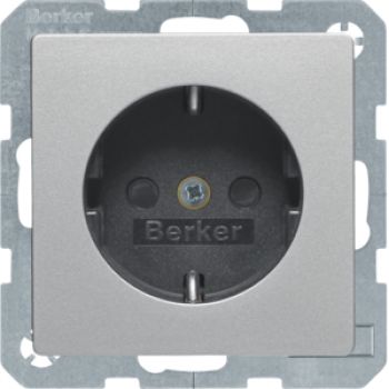 Berker 41496084, Steckdose SCHUKO BSF erh BS Q.1/Q.3 alu