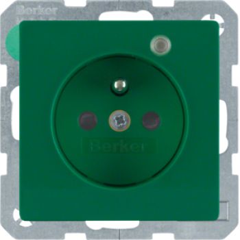 Berker 6765096013, Steckdose m SK-Stift LED e BS Q1/Q3 grün