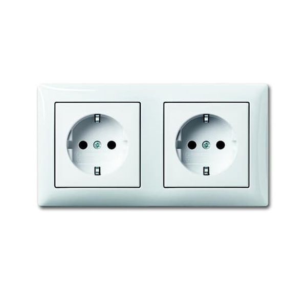 Busch-Jaeger 20-2 EUCJ-914-503 "durchverdr" alpinws Doppelsteckdose SCHUKO (2CKA002014A1484)